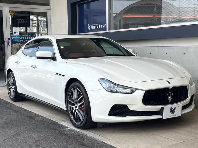 �������t�т̕ۏ؂̑��A���S�̍Œ�3�N�E���s�������ۏ�(�L��)�����p�ӁB�A���Ԃ����S���Ă��y���݂���������l�A�ۏؓ��e���[���͂������A�����_��&�I�C�������⃍�[�h�T�[�r�X���t�т��Ă���܂��B