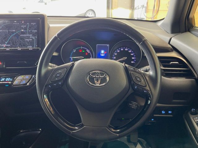 �y�����v�����X�e�A�����O�z�㎿�Ȋv���g�p���邱�ƂŁA��ɂ����������݂ƂĂ��^�]���₷���n���h���ł���