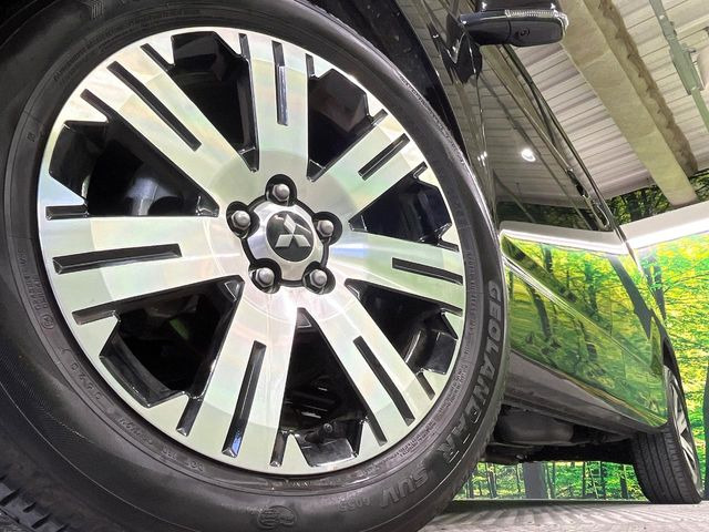 �y����18�C���`�A���~�z�C�[���z�O�ςɃ}�b�`���������A���~�z�C�[���𑕒����Ă���܂��B�e��ЊO�A���~�z�C�[����A�X�^�b�h���X�^�C�����戵�����Ă���܂��B���񂲑��k����������