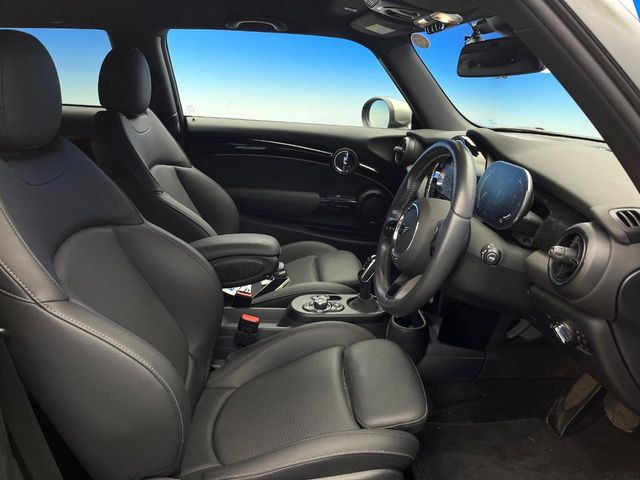 ���V�[�g�̎g�p��:�j��E�ւ�������Ȃ��A�����̒ʂ肫�ꂢ�ȏ�Ԃ��ێ����Ă���܂��B�܂��A�����N���[�j���O�E�R�[�e�B���O�����p�����������܂��B