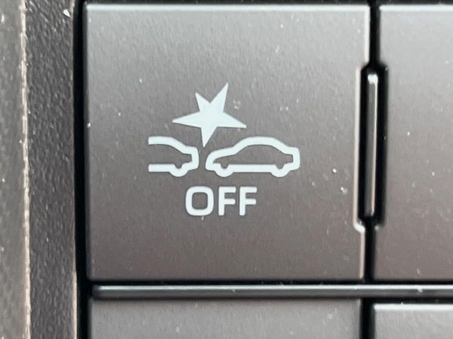 �y�X�}�[�g�A�V�X�g�z���s���ɑO���̎ԗ�����F�����A�Փ˂������Ȏ��͌x��ƃu���[�L�ŏՓˉ���Ɣ�Q�y�����A�V�X�g�B�����S�Ƀh���C�u�����y���݂��������܂��B