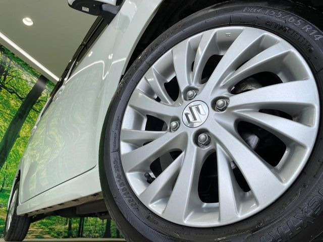 �y����14�C���`�A���~�z�C�[���z�O�ςɃ}�b�`���������A���~�z�C�[���𑕒����Ă���܂��B�e��ЊO�A���~�z�C�[����A�X�^�b�h���X�^�C�����戵�����Ă���܂��B���񂲑��k����������