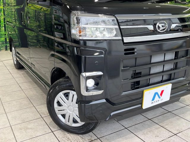 �yLED�w�b�h���C�g�z���V����ԑ��s�����ǍD�Ȏ��E���m�ۂ����S���ĉ^�]�ł��鍂�P�xLED�w�b�h���C�g�𑕔�!�_�����x�������A����d�͂��}�����Ă��܂��B