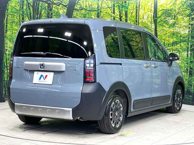 ☆全国のネクステージからお取り寄せが可能※!遠方の店舗に展示してあるクルマが気になる場合も、最寄りの店舗でご覧いただくことが可能です!是非私たちに要望をお聞かせください!※別途費用