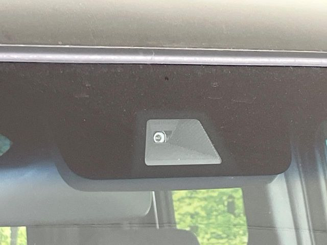 �y�z���_�Z���V���O�z���s���ɑO���̎ԗ�����F�����A�Փ˂������Ȏ��͌x��ƃu���[�L�ŏՓˉ���Ɣ�Q�y�����A�V�X�g�B�����S�Ƀh���C�u�����y���݂��������܂��B