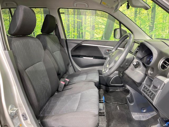 【シートヒーター】寒い日に重宝するシートヒーター!エアコンより早く温まってくれるので寒がりの人も安心ですね♪エアコンの温風は乾燥するから苦手、という方にもをおすすめです。