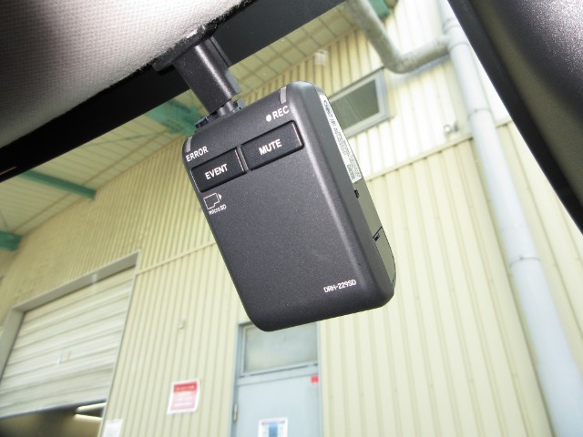 ヴェゼル1.5 e:HEV X