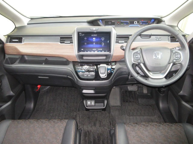 フリード+1.5 ハイブリッド クロスター ホンダセンシング