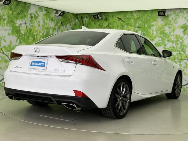 IS200t Fスポーツ