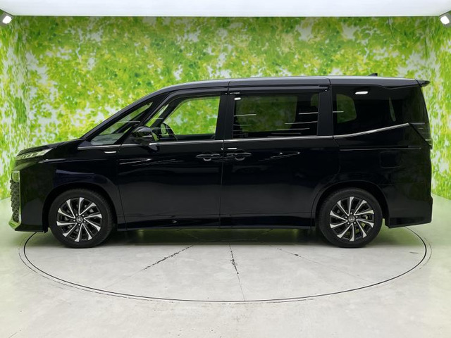 ヴォクシー1.8 ハイブリッド S-Z