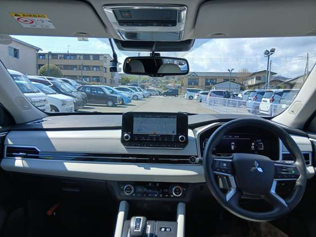 アウトランダーPHEV 2.4 P 4WD