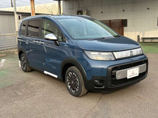 フリード1.5 クロスター 4WD