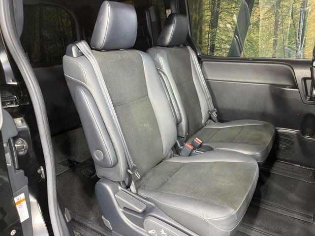 ���ڒ����̓E�H�[�N�X���[�ƂȂ��Ă���܂��B���ڂƎO��ڂ̈ړ�����~�肪�Ƃ��Ă��y�ɂȂ�̂ŁA���~��̍ۂ��X�g���X�������邱�Ƃ͂���܂����