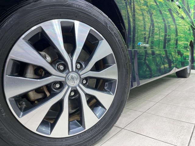 �y����16�C���`�A���~�z�C�[���z�O�ςɃ}�b�`���������A���~�z�C�[���𑕒����Ă���܂��B�e��ЊO�A���~�z�C�[����A�X�^�b�h���X�^�C�����戵�����Ă���܂��B���񂲑��k����������