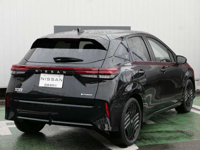 ノートオーラ1.2 G 90周年記念車