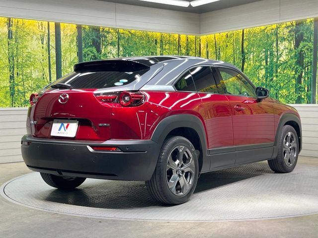 ☆全国のネクステージからお取り寄せが可能※!遠方の店舗に展示してあるクルマが気になる場合も、最寄りの店舗でご覧いただくことが可能です!是非私たちに要望をお聞かせください!※別途費用