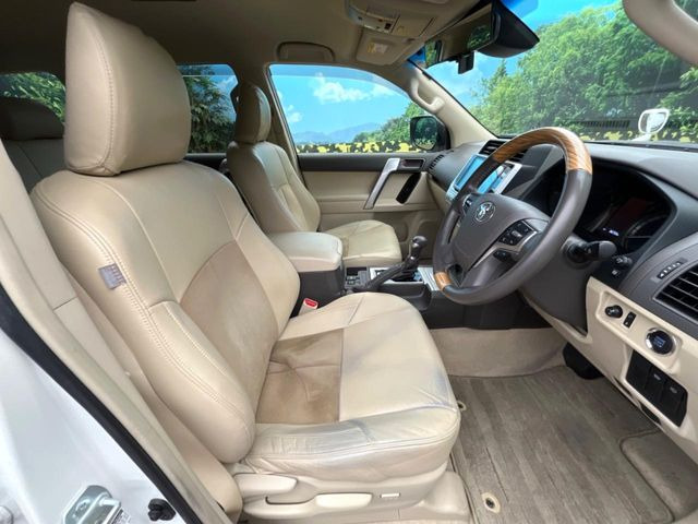 �^�]�ȃV�[�g���͎g�p�������Ȃ��A�ǍD�ȏ�ԂƂȂ��Ă��܂��B���J�Ɏg���Ă������Ƃ��悭�킩��܂��ˁB