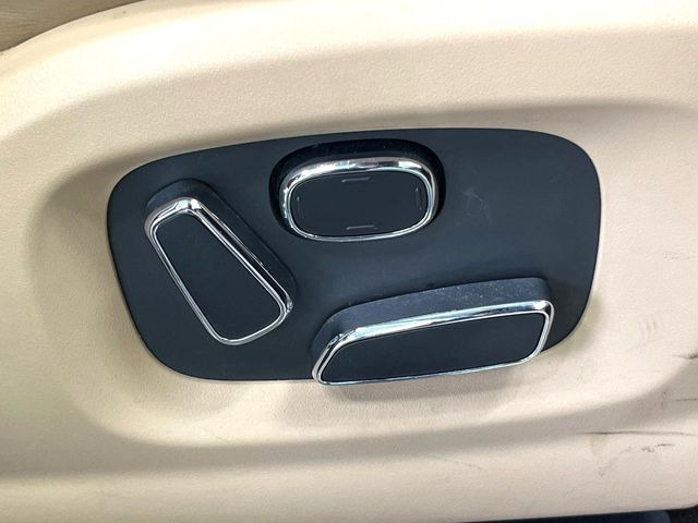 ���p���[�V�[�g:�V�[�g�ʒu��&ldquo;�O��Ɣw�������&ldquo;�p�x�̔��������\�ƂȂ�܂��B�蓮�ݒ�̃V�[�g�����A���ׂ₩�Ȑݒ肪�ł���̂��|�C���g�ł��B