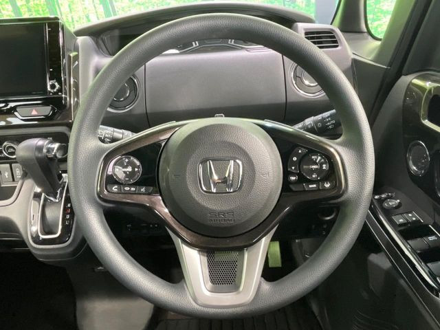 �y�X�e�A�����O�X�C�b�`�z�^�]���A�O������ڐ������炷���ƂȂ��A�I�[�f�B�I���̑��삪�\�ȕ֗��@�\!���S&���K�ȃh���C�u�����o���Ă���܂���