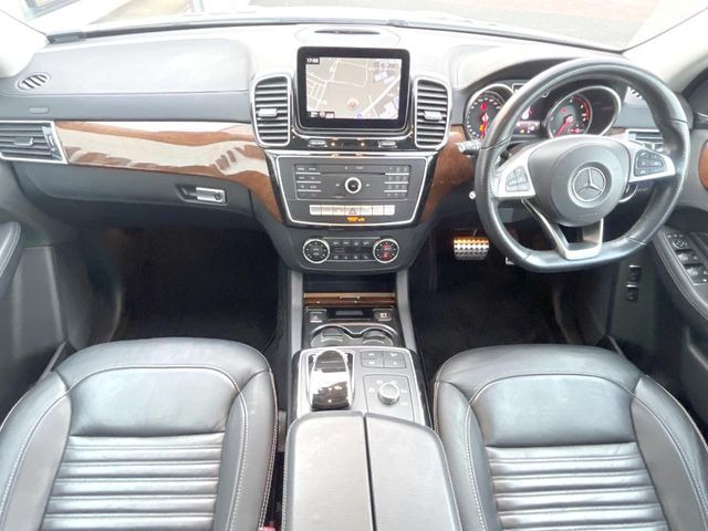 輸入車グループ総在庫数約2,000台!全国の系列店からメーカー・車種問わずご紹介出来るので、あなたにピッタリのお車が見つかるはずです♪まずはお問い合わせ下さい☆