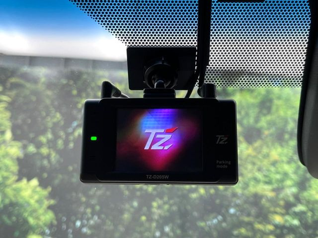 �y�h���C�u���R�[�_�[�z�h���C�u���R�[�_�[����!���s���͂������A������^�]�⎖�̂ɑ��������ہA�f���ŋL�^���A����̃��X�N�ɔ����܂��B���L�^�pSD�J�[�h�͂��q�l�����g�ł��������������K�v������܂��B