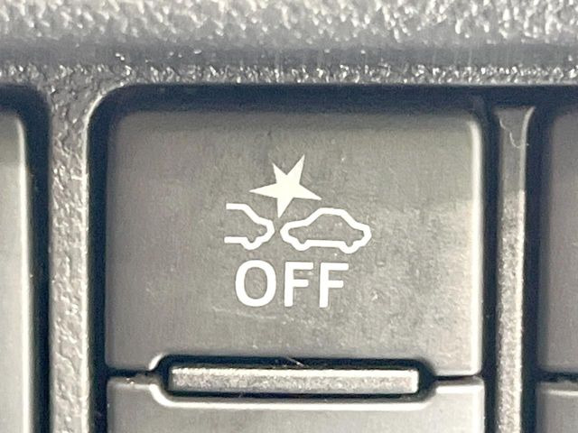 �y�X�}�[�g�A�V�X�g�z���s���ɑO���̎ԗ�����F�����A�Փ˂������Ȏ��͌x��ƃu���[�L�ŏՓˉ���Ɣ�Q�y�����A�V�X�g�B�����S�Ƀh���C�u�����y���݂��������܂��B