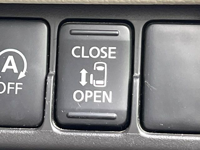 �y�p���[�X���C�h�h�A�z�X�}�[�g�L�[��^�]�Ȃ̃X�C�b�`�ŃX���C�h�h�A�̊J���\���d��������͂����ăh�A���J����K�v�������A���������q�l�ł��A�d���ו��������Ă��鎞�����N�ɊJ���߂ł��܂���