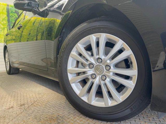 �y����16�C���`�A���~�z�C�[���z�O�ςɃ}�b�`���������A���~�z�C�[���𑕒����Ă���܂��B�e��ЊO�A���~�z�C�[����A�X�^�b�h���X�^�C�����戵�����Ă���܂��B���񂲑��k����������