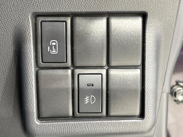 �y�p���[�X���C�h�h�A�z�X�}�[�g�L�[��^�]�Ȃ̃X�C�b�`�ŃX���C�h�h�A�̊J���\���d��������͂����ăh�A���J����K�v�������A���������q�l�ł��A�d���ו��������Ă��鎞�����N�ɊJ���߂ł��܂���