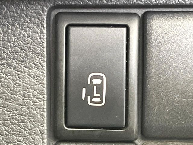 �y�p���[�X���C�h�h�A�z�X�}�[�g�L�[��^�]�Ȃ̃X�C�b�`�ŃX���C�h�h�A�̊J���\���d��������͂����ăh�A���J����K�v�������A���������q�l�ł��A�d���ו��������Ă��鎞�����N�ɊJ���߂ł��܂���