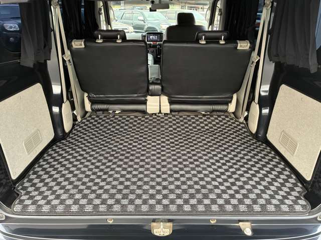 20代中心の若いスタッフがご対応させていただきます!お客様のご希望に添えるよう努めてまいりますので、宜しくお願い致します。自社整備工場も完備しご納車後のアフターメンテナンスもお気軽にご相談くださいませ。