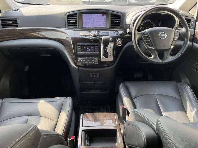 エルグランド3.5 350ハイウェイスター ブラックレザー