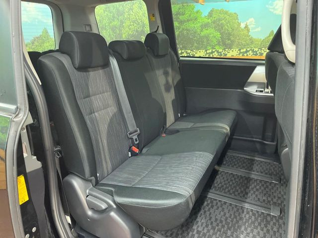 �L�X�Ƃ���2��ڃV�[�g�͋��Z���������A���S�n�����K!�F�B��Ƒ��Ƃ̂��o�����ɂ҂�����ł��B�x�r�[�V�[�g��`���C���h�V�[�g�g�p�������K�ɂ��߂�������������\���ȋ�Ԃ��m�ۂ��Ă��܂��B