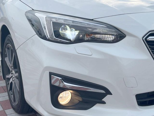 �yLED�w�b�h���C�g�z���V����ԑ��s�����ǍD�Ȏ��E���m�ۂ����S���ĉ^�]�ł��鍂�P�xLED�w�b�h���C�g�𑕔�!�_�����x�������A����d�͂��}�����Ă��܂��B