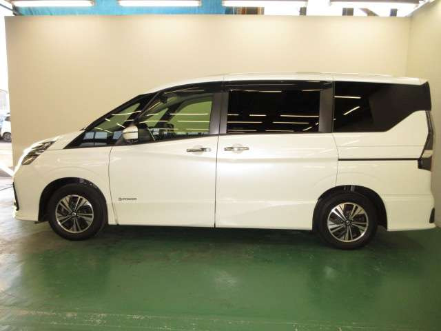 セレナ1.2 e-POWER ハイウェイスターV