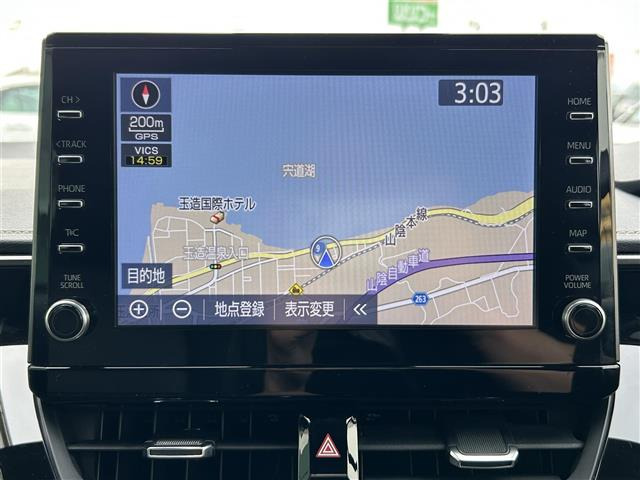 カローラ1.8 ハイブリッド W×B