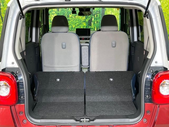 ���i�̂���������ʋ΁A���}���ɏ\���ȉ׎��X�y�[�X���m�ۂ��Ă���܂��B�Z�J���h�V�[�g��|���ƁA�傫�ȉו��̐ύڂ��\�ł���