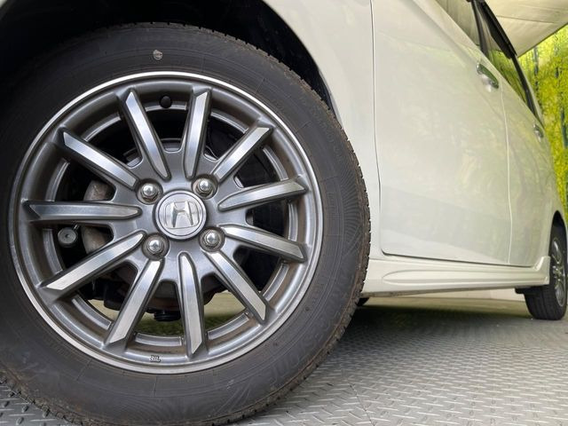 �y����14�C���`�A���~�z�C�[���z�O�ςɃ}�b�`���������A���~�z�C�[���𑕒����Ă���܂��B�e��ЊO�A���~�z�C�[����A�X�^�b�h���X�^�C�����戵�����Ă���܂��B���񂲑��k����������