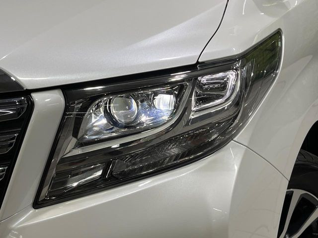 �yLED�w�b�h���C�g�z���V����ԑ��s�����ǍD�Ȏ��E���m�ۂ����S���ĉ^�]�ł��鍂�P�xLED�w�b�h���C�g�𑕔�!�_�����x�������A����d�͂��}�����Ă��܂��B