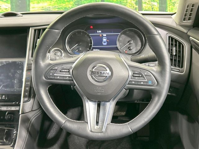 �y�����v�����X�e�A�����O�z�㎿�Ȋv���g�p���邱�ƂŁA��ɂ����������݂ƂĂ��^�]���₷���n���h���ł���