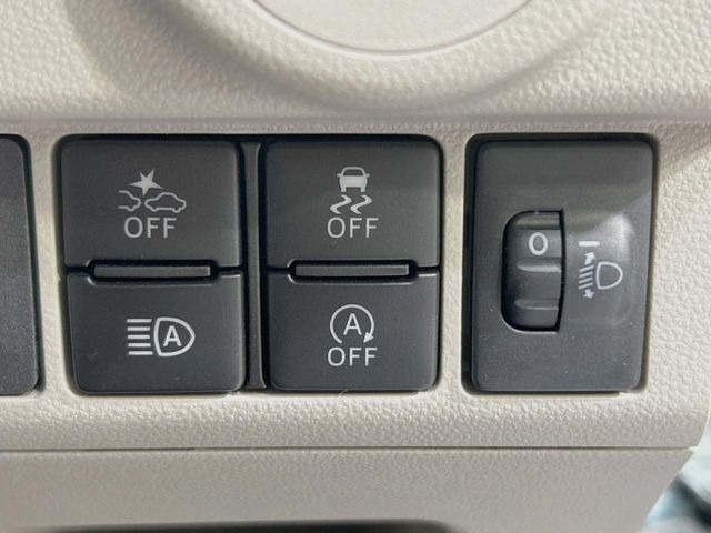 �y�A�C�h�����O�X�g�b�v�z�ԐM����a�؂Œ�Ԃ����ۂɃG���W�����~���A���ʂȔR���̏����}���܂��B�R��������ی�ɂȂ���@�\��G���W���̓u���[�L�𗣂��΍Ďn�����܂��B