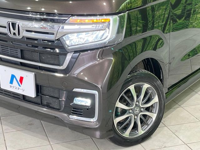 �yLED�w�b�h���C�g�z���V����ԑ��s�����ǍD�Ȏ��E���m�ۂ����S���ĉ^�]�ł��鍂�P�xLED�w�b�h���C�g�𑕔�!�_�����x�������A����d�͂��}�����Ă��܂��B