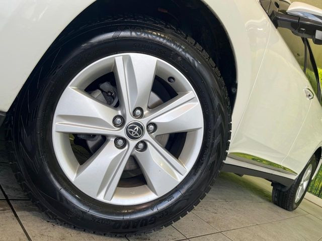 �y����17�C���`�A���~�z�C�[���z�O�ςɃ}�b�`���������A���~�z�C�[���𑕒����Ă���܂��B�e��ЊO�A���~�z�C�[����A�X�^�b�h���X�^�C�����戵�����Ă���܂��B���񂲑��k����������