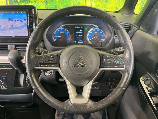 �y�����v�����X�e�A�����O�z�㎿�Ȋv���g�p���邱�ƂŁA��ɂ����������݂ƂĂ��^�]���₷���n���h���ł���