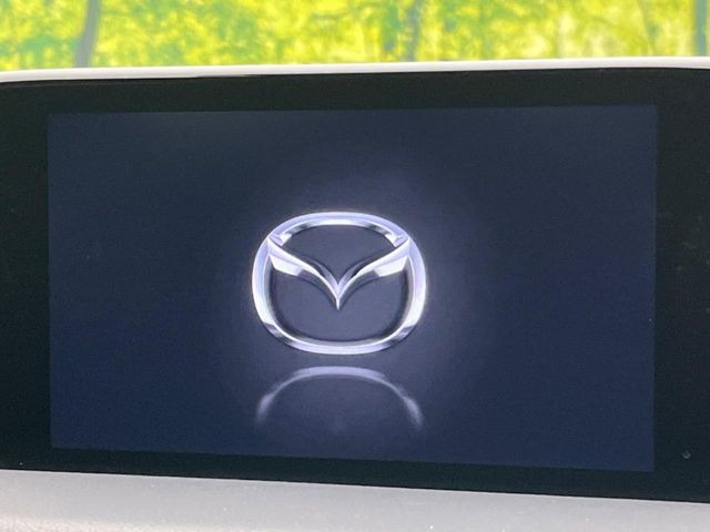 �y�}�c�_�R�l�N�g�i�r�z�ԓ��̕��͋C�Ƀ}�b�`������̌^�^�C�v�̃i�r�B�e����q�ݒ��Bluetooth�Đ����A�l�X�ȋ@�\���y���߂܂��B�����I�ȃ_�C�������삪�\�ŁA�g��������ǍD�ł��B