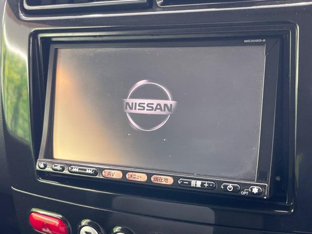 �y�����i�r�z�l�C�̏����i�r�𑕔����Ă���܂��B�i�r�̎g���₷���͂������A�I�[�f�B�I�@�\���[��!�L�����v�◷�s�͂������A�ʋ΂┃�����ȂǕ��i�̃h���C�u���y�����Ȃ�͂���