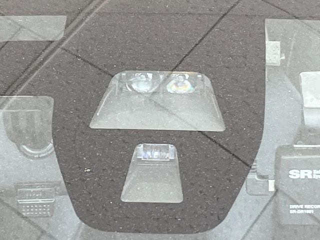 �y�V�e�B�u���[�L�A�N�e�B�u�V�X�e���z�ᑬ���s���ɑO���̎ԗ�����F�����A�Փ˂������Ȏ��͌x��ƃu���[�L�ŏՓˉ���Ɣ�Q�y�����A�V�X�g�B�����S�Ƀh���C�u�����y���݂��������܂��B