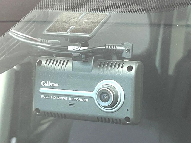 �y�h���C�u���R�[�_�[�z�h���C�u���R�[�_�[����!���s���͂������A������^�]�⎖�̂ɑ��������ہA�f���ŋL�^���A����̃��X�N�ɔ����܂��B���L�^�pSD�J�[�h�͂��q�l�����g�ł��������������K�v������܂��B