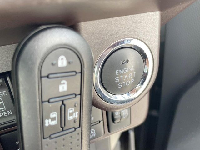 �y�X�}�[�g�L�[�z�J�o����|�P�b�g�ɓ��ꂽ�܂܂ł��h�A�̎{���E�������\�ȃX�}�[�g�L�[�𑕔��B�G���W���̃I���E�I�t�����J�M�����o���K�v����������Ƃ��Ă��֗��ł���