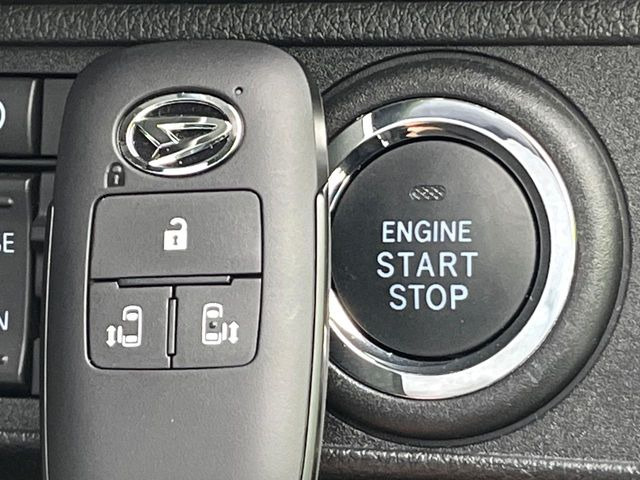 �y�L�[�t���[�V�X�e���z�J�o����|�P�b�g�ɓ��ꂽ�܂܂ł��h�A�̎{���E�������\�ȃX�}�[�g�L�[�𑕔��B�G���W���̃I���E�I�t�����J�M�����o���K�v����������Ƃ��Ă��֗��ł���